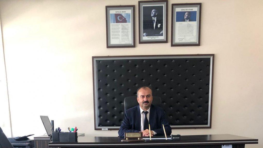 İlçe Milli Eğitim Müdürü Murat Dağcıoğlu'nun 29 Ekim Cumhuriyet Bayramı Kutlama Mesajı